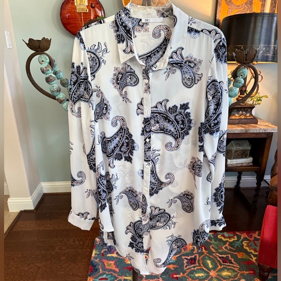 Paisley Lightweight Button-Up Tie Front Blouse (DR2) XL - Picture 5 of 12